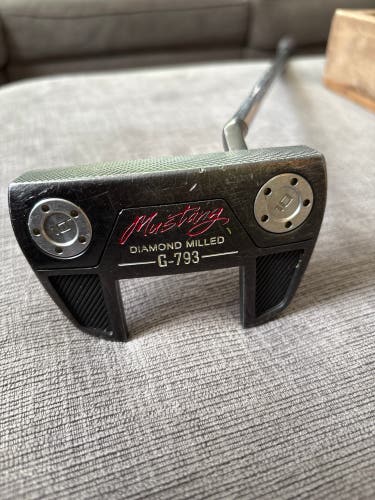 Unisex 2023 Mallet Right Handed Putter Junior Steel Shaft 28" (Used)