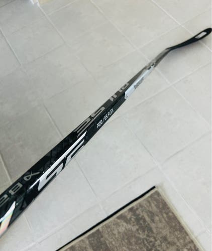 Junior Bauer Pulse RH Hockey Stick P28 55 Flex (New)
