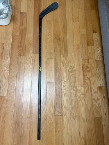 Intermediate Warrior Alpha LX3 Pro Right Handed Hockey Stick W03 65 Flex (Used)