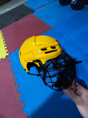 Medium CCM Super Tacks X Helmet Pro Stock (Used)