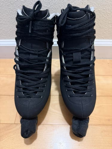 Jackson Ultima Freestyle Figure Skates B Adult 4 (New)