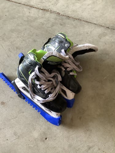 2021 Bauer GSX Hockey Goalie Skates Regular Width Size 5.5 (Used)
