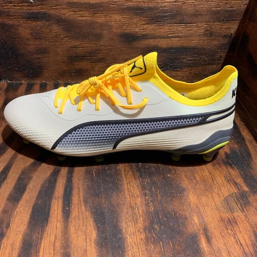 Puma King Ultimate FG/AG Soccer Cleats 107563-05 Women Size 7.5