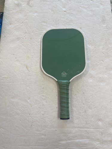 Green TMPR Sports Pickleball Paddle (Used)