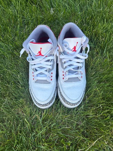 Men's Size M 7.5 (W 8.5) Air Jordan 3 Shoes (Used). Box included!