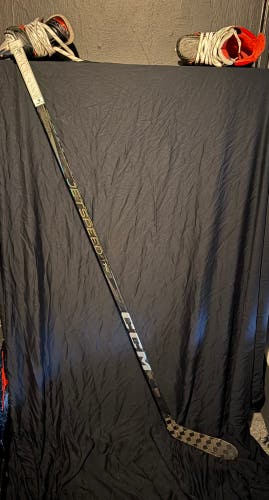 Intermediate CCM JetSpeed FT7 Pro Left Hand Hockey Stick P28 55 Flex (Used)