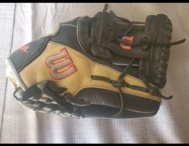 Wilson A500 RH Infield Baseball Glove 11.5" (Used)
