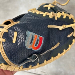 2024 Wilson RH Catcher's A2000 1791 Baseball Glove 32.5" (Used)
