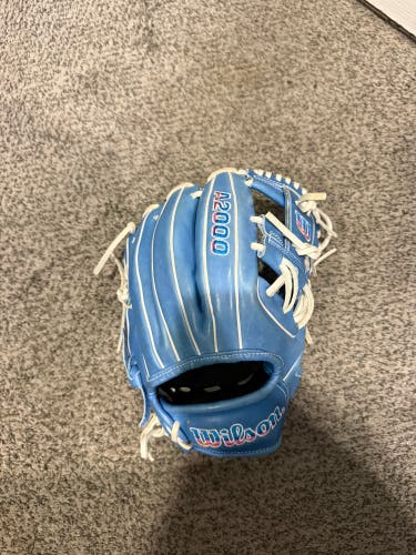 Wilson A2000 RH Infield Baseball Glove 11.5" (Used)