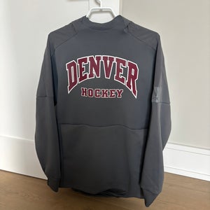 Denver Hockey Gray Men's Medium Adidas Sweatshirt (Used)