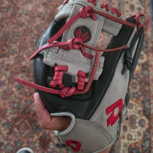 DeMarini RH Infield Insane Baseball Glove 11.5" (New)