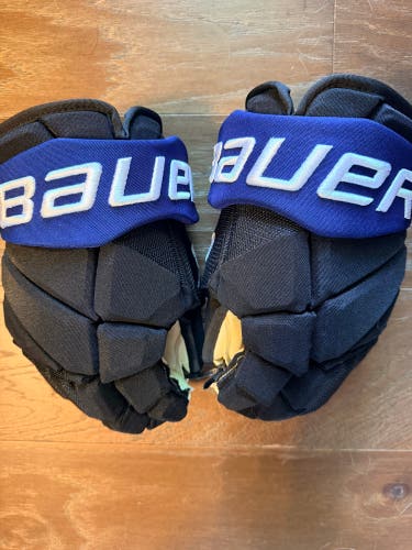 Bauer Vapor Hyperlite Gloves 14" Pro Stock (New)Leaf 3rd Jersey