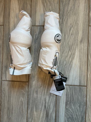 Medium Adult Maverik shift Arm Pads (New)