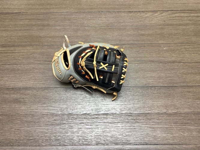Wilson A2000 1620 12.5" First Base Mitt