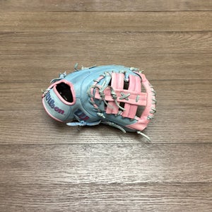 Wilson A2000 1679 12.5"  First Base Mitt
