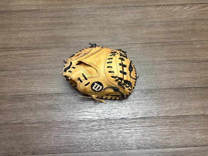 Wilson A2000 DPCM 33" Catchers Mitt