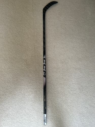 Senior CCM Ribcor Trigger 10 Pro Left Hand Hockey Stick P28 70 Flex Pro Stock (New)