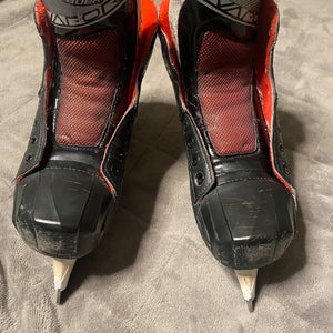 2019 Bauer Vapor X2.7 Hockey Goalie Skates Regular Width Size 4 (Used)