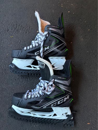 Black CCM Hockey Skates Regular Width Pro Stock 11 (Used)