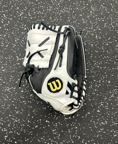 Wilson RH Infield A550 Baseball Glove 12" (Used)