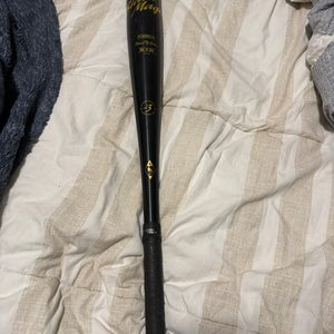 2023 Easton Black Magic Alloy BBCOR Certified Bat (-3) 28 oz 31" (Used)