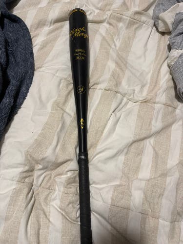 2023 Easton Black Magic Alloy BBCOR Certified Bat (-3) 28 oz 31" (Used)