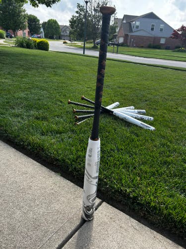 2023 DeMarini Whisper Composite Bat (-10) 21 oz 31" (New)