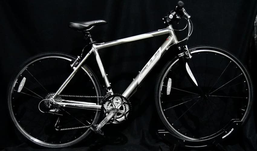 FUJI ABSOLUTE LX GRAVEL BIKE SIZE MEDIUM, 19", 27 SPEED, ALUM & CARBON FRAME