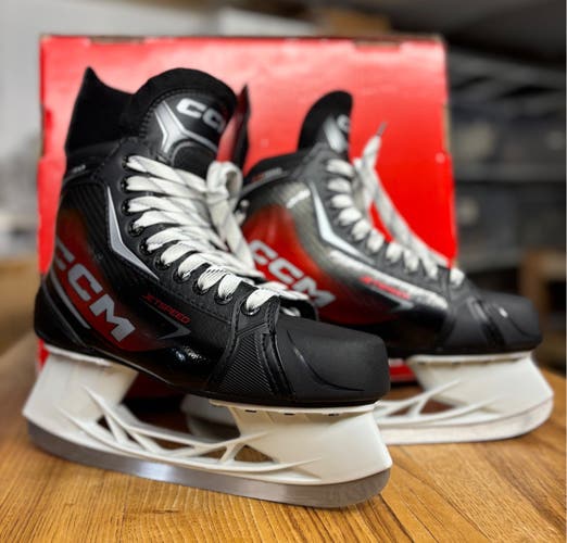 CCM JetSpeed FT860 Hockey Skates - Senior 8 / Wide (New)