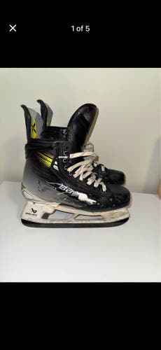 Black 2023 Bauer Vapor Hyperlite 2 Hockey Size Skates 9 fit 1
