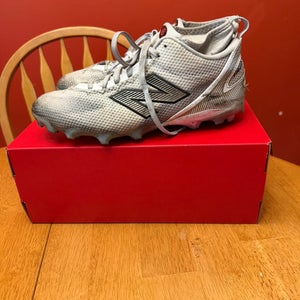 Men's Size M 10.0 Wide Freeze 5 cleats used! First come first serve!