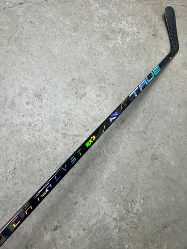 85 Flex P92 Senior True Catalyst 9x3 Left Hand Hockey Stick Pro Stock (New)