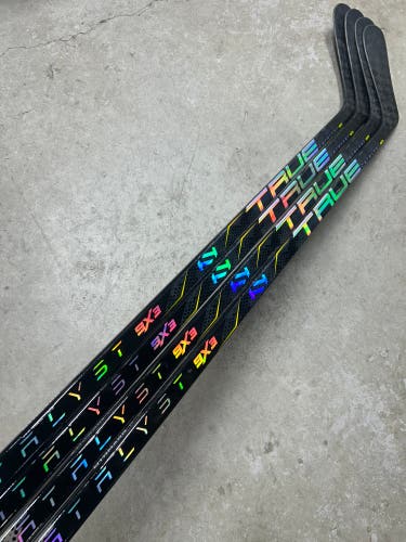 4 PACK 85 Flex P92 Senior True Catalyst 9x3 Left Hand Hockey Stick Pro Stock (New)