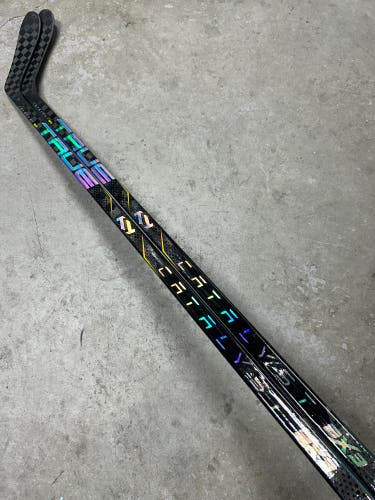 2 PACK 70 Flex P28 Senior True Catalyst 9x3 Right Hand Hockey Stick Pro Stock (New)