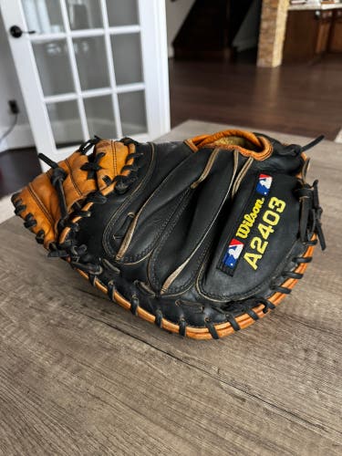 Wilson A2403 RH Catcher's Baseball Glove 32.5" (Used)