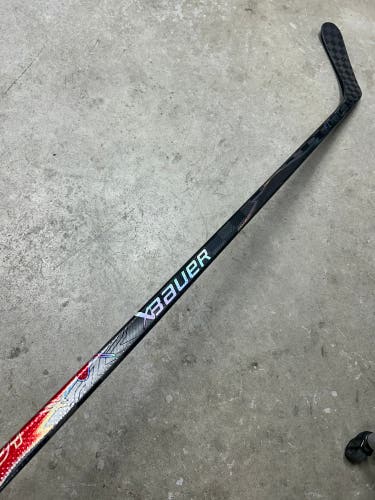 87 Flex P92 Senior Bauer Proto 2 Right Hand Hockey Stick Pro Stock (Used)