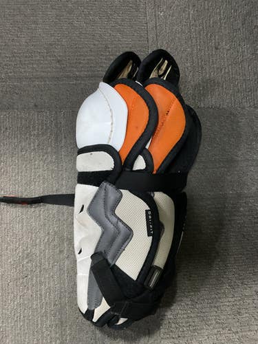 Used Nike V10 Junior Shin Guards White 12" 11614-s000226146