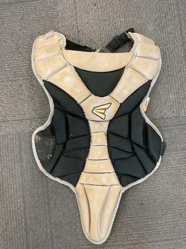 Used Easton Chest Protector Catchers Chest Protector Black Junior 11614-s000235588