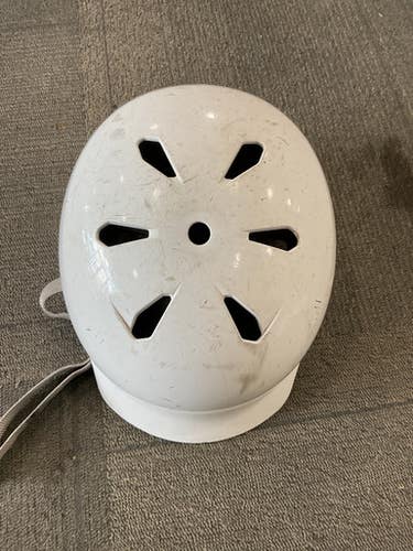 Used Bern Sink Fit Snowsport Helmet Adult White Md 11614-s000230678
