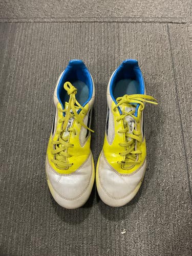 Used Adidas Soccer Cleats White Senior 5 11614-s000231835