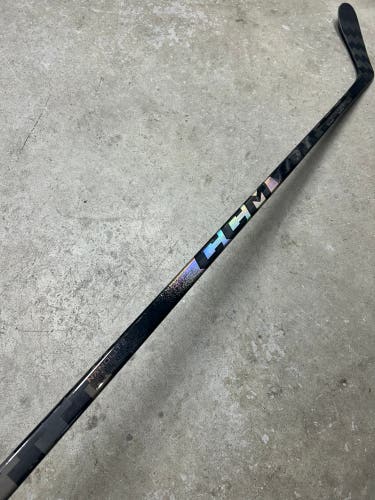 80 Flex P28 Senior CCM Trigger 10 Pro Left Hand Hockey Stick Pro Stock (Used)