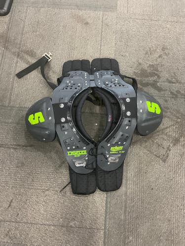 Used Schutt Ds Flex Fb Shoulder Pads Black Xs 11614-s000226552