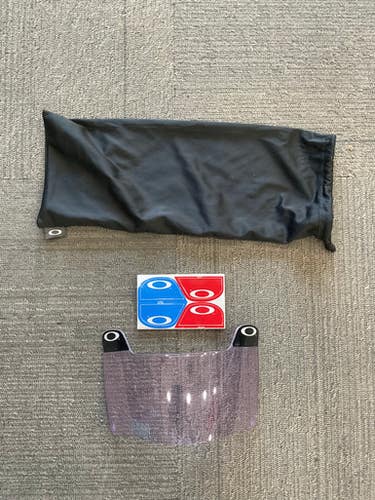 Used Oakley Football Accessory 11614-s000226894