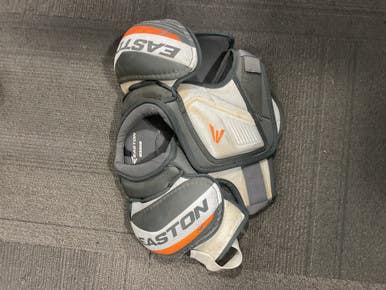 Used Easton M3 Junior Shoulder Pads Sm 11614-s000231579