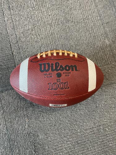 Used Wilson 1001 Official Football 11614-s000234044