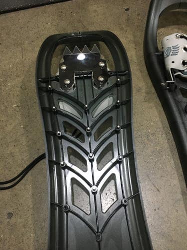 Used 25" Snowshoes 11605-s000145136