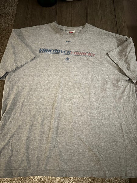 Vintage Vancouver Canucks Nike Shirt XL