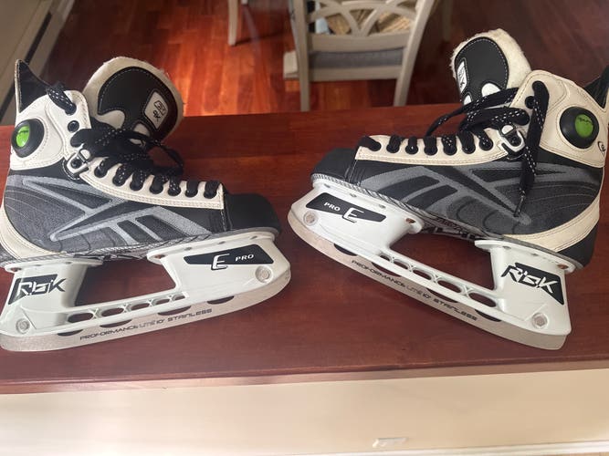 Black/White 2012 Reebok 9K Hockey Skates Regular Width Pro Stock 6.5 (Used)