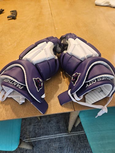 Gait Panther City Recon Pro Lacrosse Gloves (New)