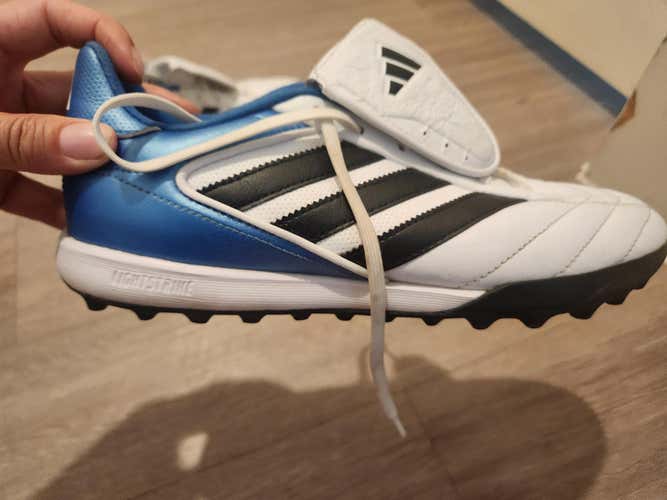 White Unisex TURF Size M 8.5 (W 9.5) Adult Adidas Cleats (Used) & Grey INDOOR Adidas cleats (Used)
